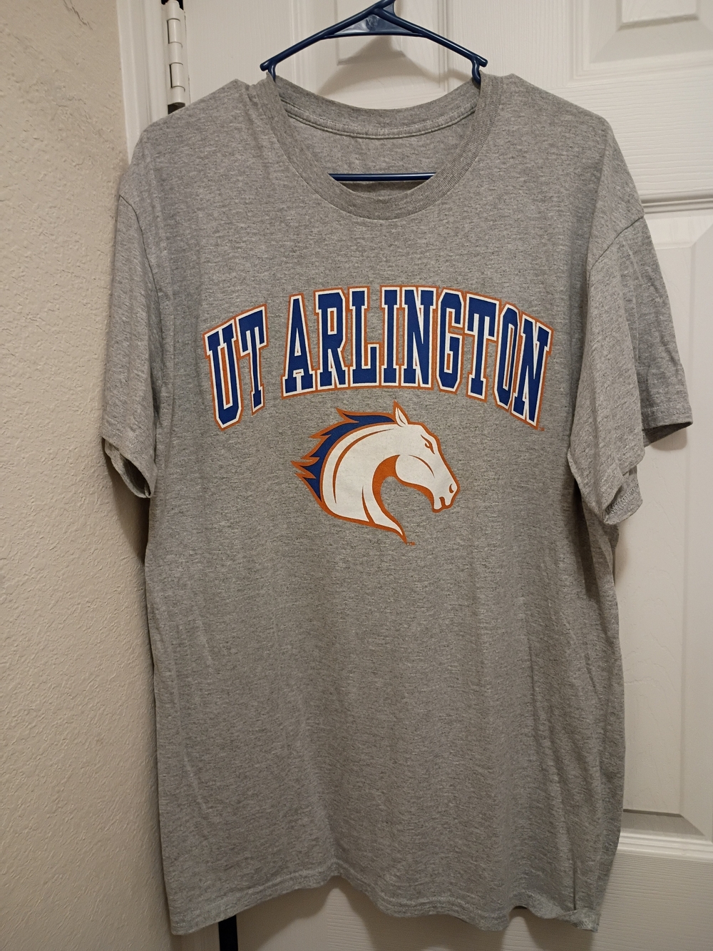 UT Arlington Gray Short Sleeve Tee with Mustang Graphic